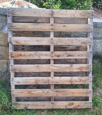 Wood pallets 1
