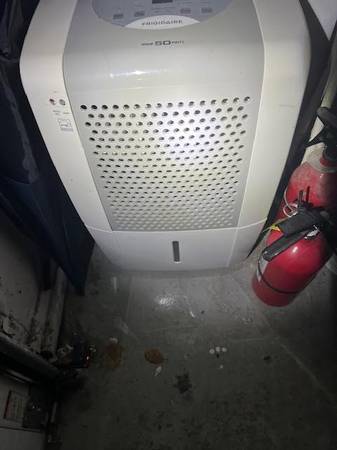 Frigidalre  50 Pt  Dehumidier  just us couple like new 1