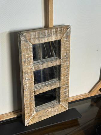 3-Panel Rustic White-Washed Wood Mirror Decor 1