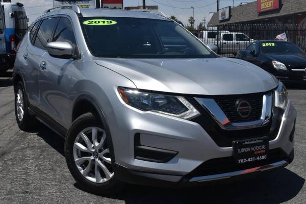 2019 Nissan Rogue SV Sport Utility 4D *Warranties and Financing Available!!! 1