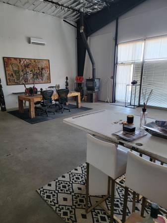$2,200 / 1br - 1200ft2 - Unit D Live Work (Pojoaque)63659901123073124
