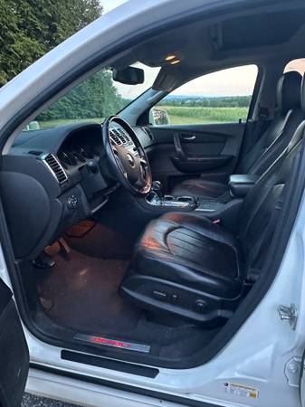 2011 GMC Acadia Denali - $5,50063477771939075122