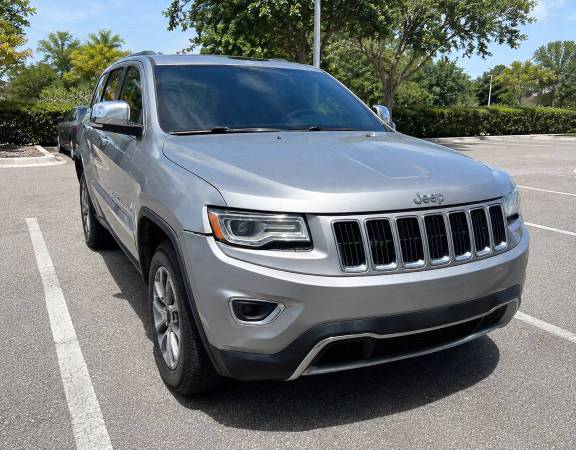 2016 Jeep Cherokee Limited SUV 1