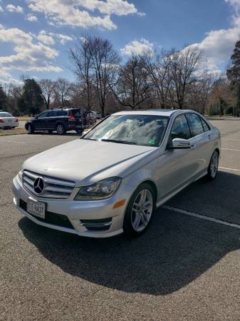 2013 Mercedes C300 sport - $10,900 (Alexandria)63616621585923124