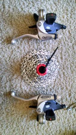 Shimano Sram 9-speed drive train components, shifter-brake levers 1