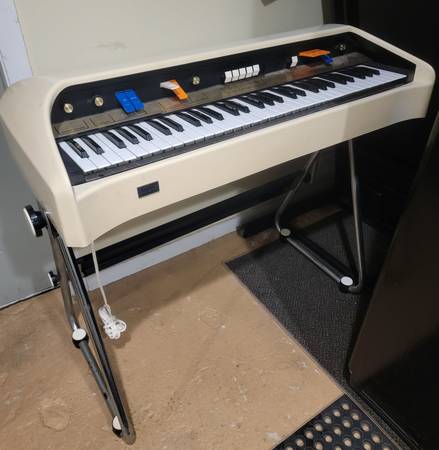 Vintage CORDOVOX 0622 Electronic Keyboard 1970s Moog Synthesizer 1