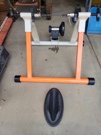 BICYCLE TRAINER-MAGNETIC 1