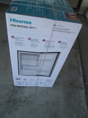 Hisense 3.3-cu ft Mini Fridge ( Silver ) ENERGY STAR Brand New 1