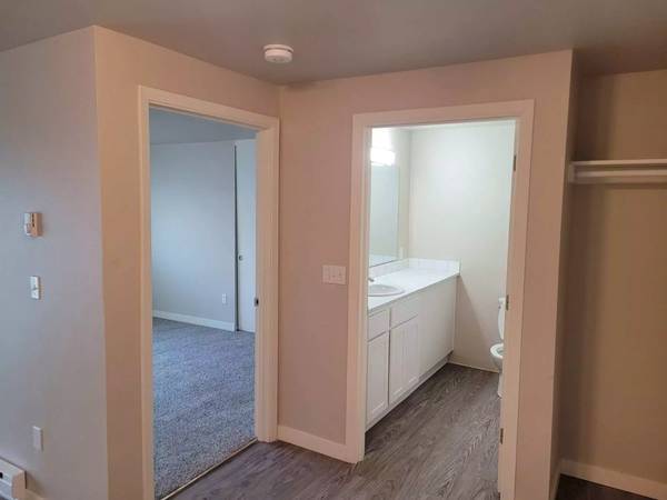 $1,062 / 1br - 538ft2 - Comfortable living. Conveniently located, spacious 1 bed 1 bath! (Pasco)63821648181635123