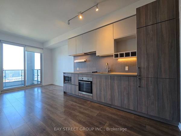 Luxurious 2Bdrm +Den Functional Layout Modern Kitchen/Hwy 7 & Jane St
$2,300
York, Ontario Luxurious 2Bdrm +Den Functional Layout Modern Kitchen/Hwy 7 & Jane St
$2,300
York, Ontario