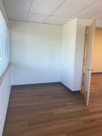 $2,100 / 580ft2 - Woodinville Small Office Space (Woodinville)63850640751617123