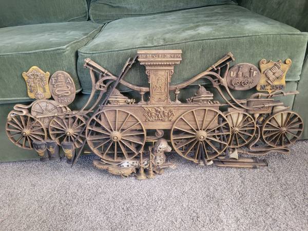 Vintage 1970s Burwood Antique Fire Engine Wagon / Dalmatian Wall Hanging Plaque 1