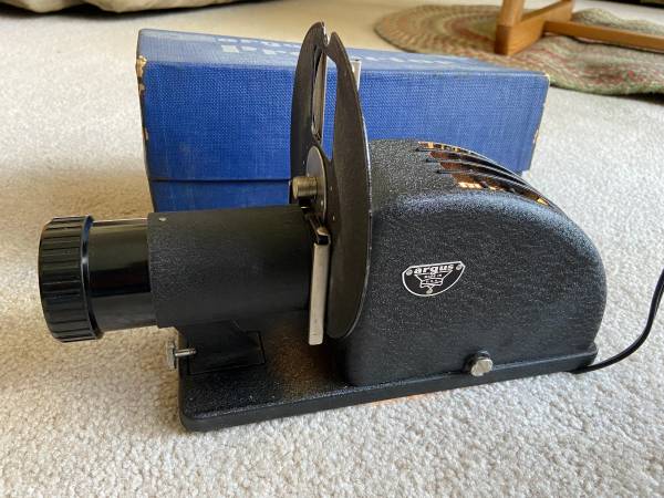 Argus slide projector 1