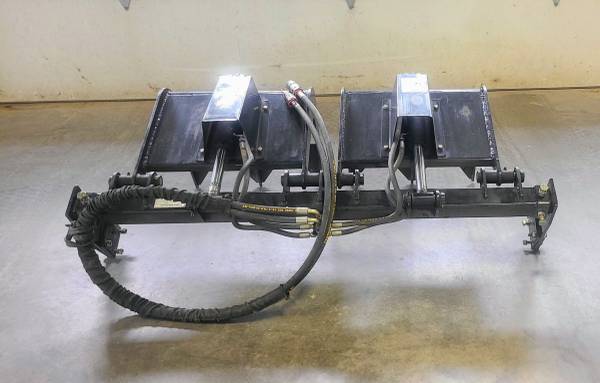 Skidsteer grapple 1
