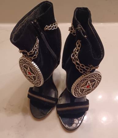 SEXY GOTH HALLOWEEN VAMPIRE WITCH SHOES SIZE 7 1