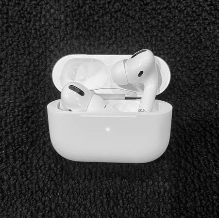 AirPods Pro, Good Condition 1