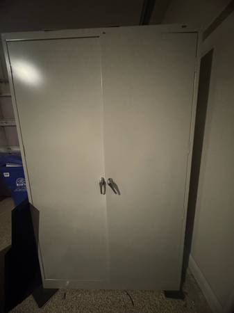 Metal closet storage 1