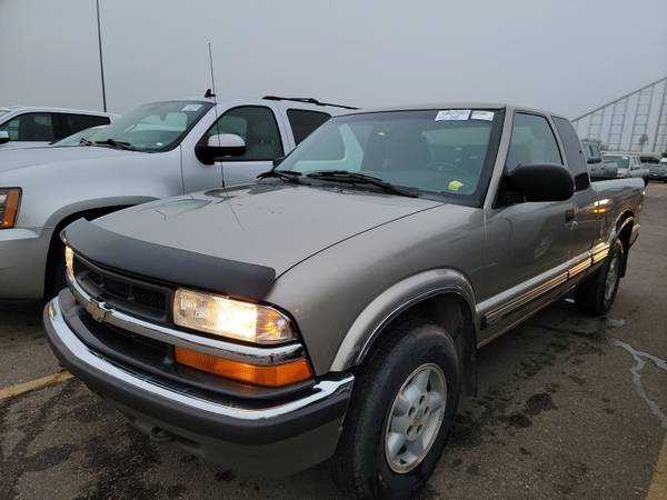 2002 Chevrolet S10 S-10 LS Extended cab 3dr 4x4 4.3 V6 1 owner CLEAN! 1