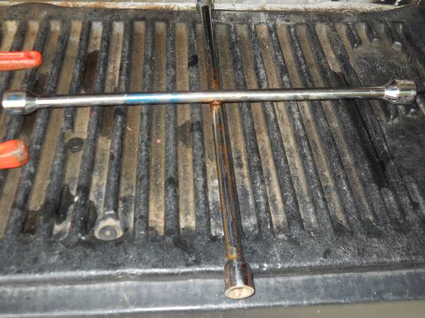 4 way wheel wrench 1