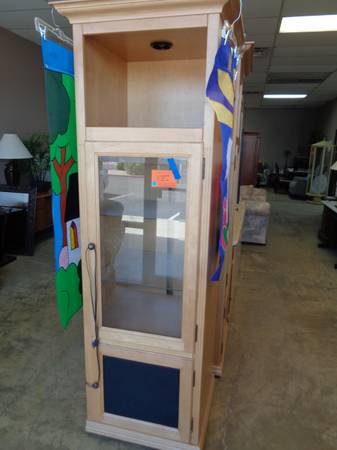 Two Light Maple Side Tower Cabinets 1