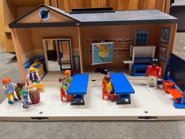 PLAYMOBIL Classroom Set with Full Classroom and School House 1