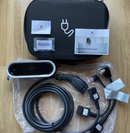 New Porsche Universal Mobile Car Charger 1