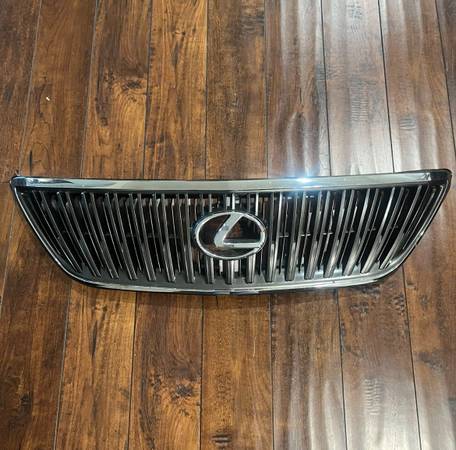 Front Grille with Lexus Emblem for 2004–2009 Lexus RX330, RX350, RX400 1