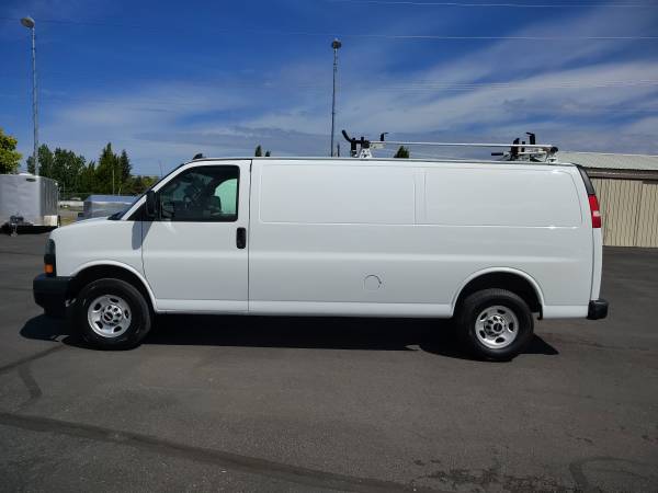 2023 GMC Savana 2500 Extended - Photo 6