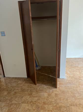 $1,500 / 1br - ESTUDIO GRANDE EN ALQUILER(pague Gas/Electric) (BROOKLYN)63689807242113121