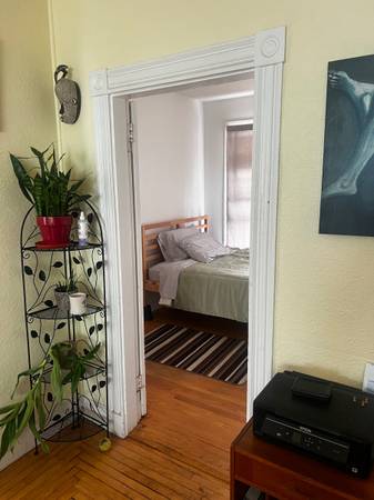 $950 / 1br - $950Room for rent in Medford ( close to tuft 5 block from green line) (Medford)63996546157059124