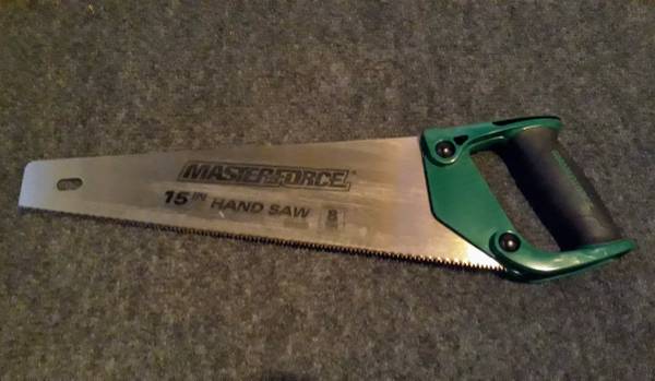 MASTERFORCE 15" SIERRA MANUAL Y CAJA DE INCRUSTACIÓN - $8 (Cudahy)63470460173187122