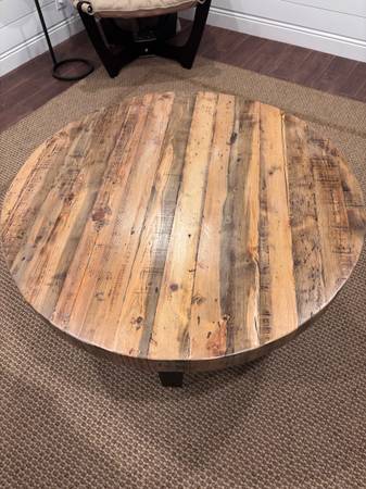 Pottery Barn Griffin coffee table LIKE NEW 1