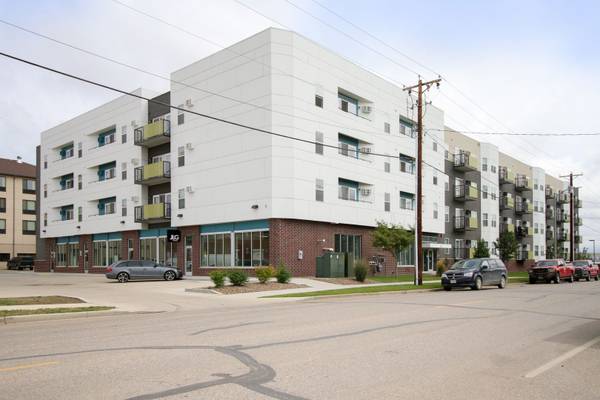 $1,135 / 1hab - 701ft2 - Armario empotrado, estacionamiento asignado y cubierto, ascensor (301 2nd Street East, Williston, ND)63830274629121121