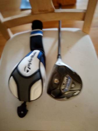 TAYLORMADE SLDR 15 DEGREE3 WOOD. WITH TAYLORMADE HEAD COVER 1