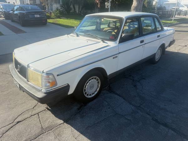 Excellent Condition Volvo 240 1991 1