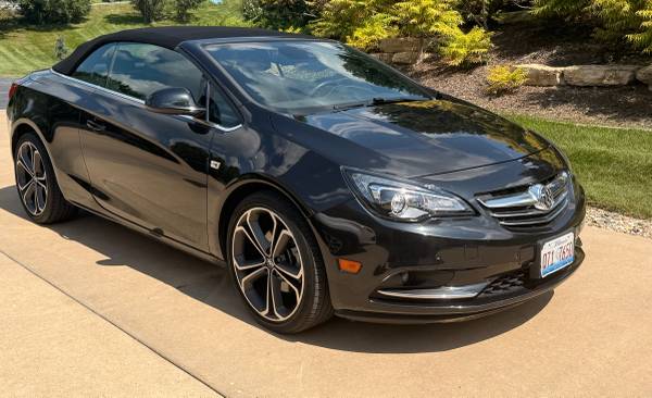 2016 Buick Cascada 1