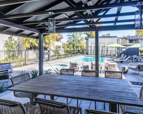 $1,801 / 2br - Plush Carpeting, Laundry Facility, Resort-Style Pool (4729 Manzanita Ave, Carmichael, CA)63844739416067122