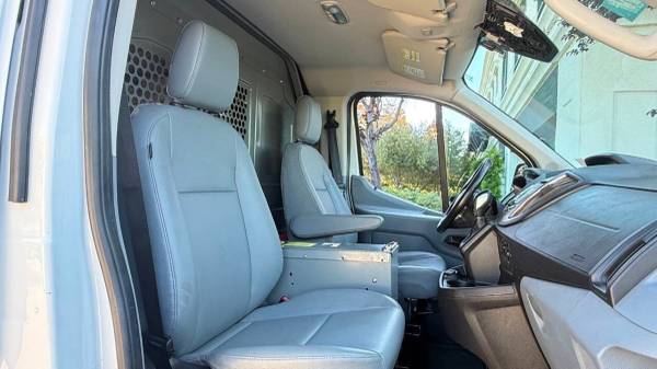2017 Ford Transit 250 3dr - Photo 15