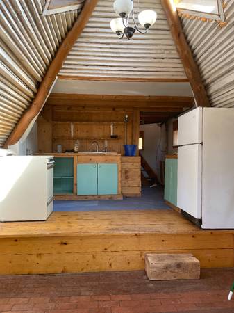 $950.00 / 1br - 900ft2 - 267 Gallina Canyon Road Pyramid Cabin63806020206081122