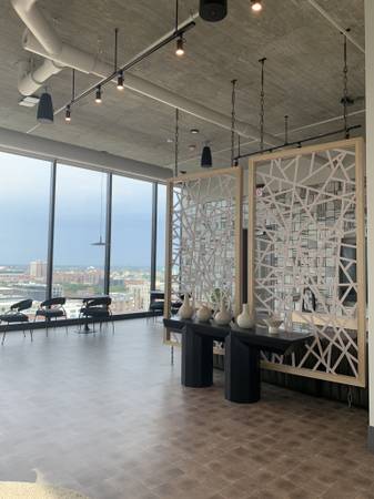 $2,016 West Loop Luxurious Studio with In Unit Washer and Dryer!! (West Loop)63960010113026124