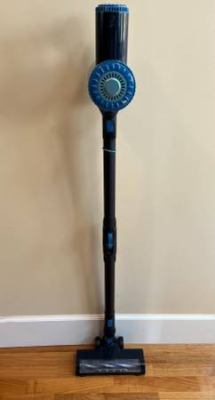 Stick Vacuum 1