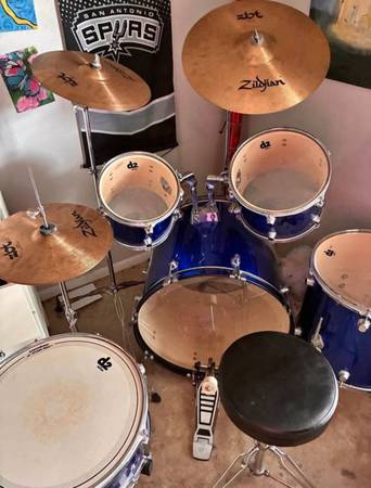 D2 drumkit 1