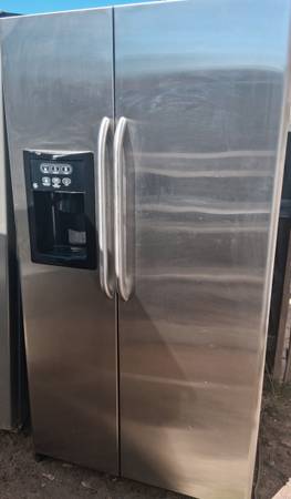 Refrigerator 1