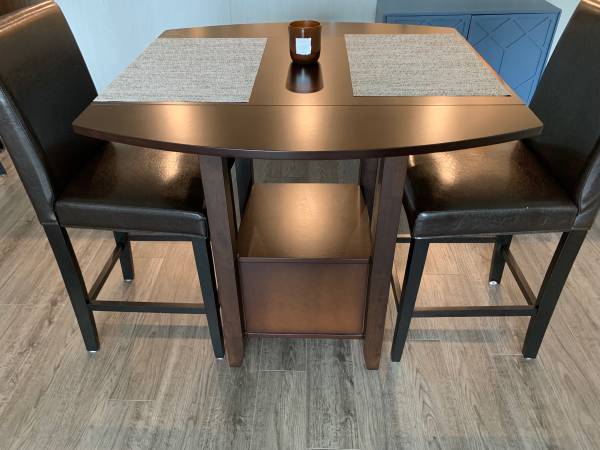 Counter height table & 2 chairs 1