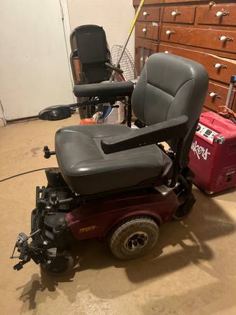 Electric wheelchsir 1