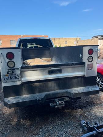 Truck service body utility F350 2017 power stroke diesel 4x4 4 door - $26,500 (Fairfax)63616289793921124