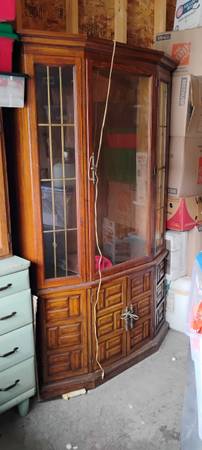 CHiNA CABiNET 1