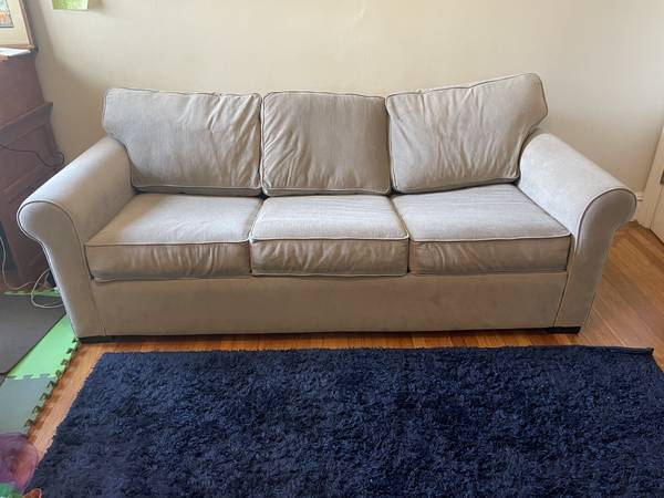 Sleeper Couch w/ Queen Mattress 1