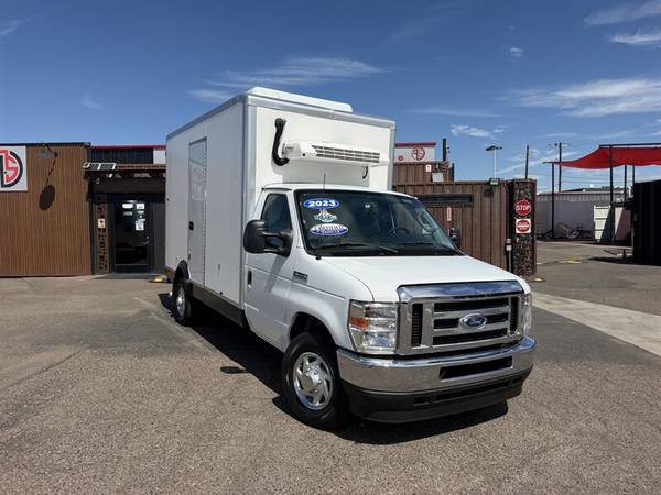 2023 Ford E-350 SD 12' Refrigerated Box Truck  1