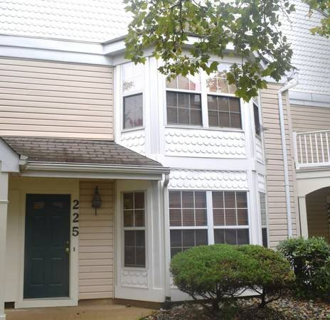 $2750.00 / 2br - 2 BED 2 BATH CONDO IN FREEHOLD63676363665025120